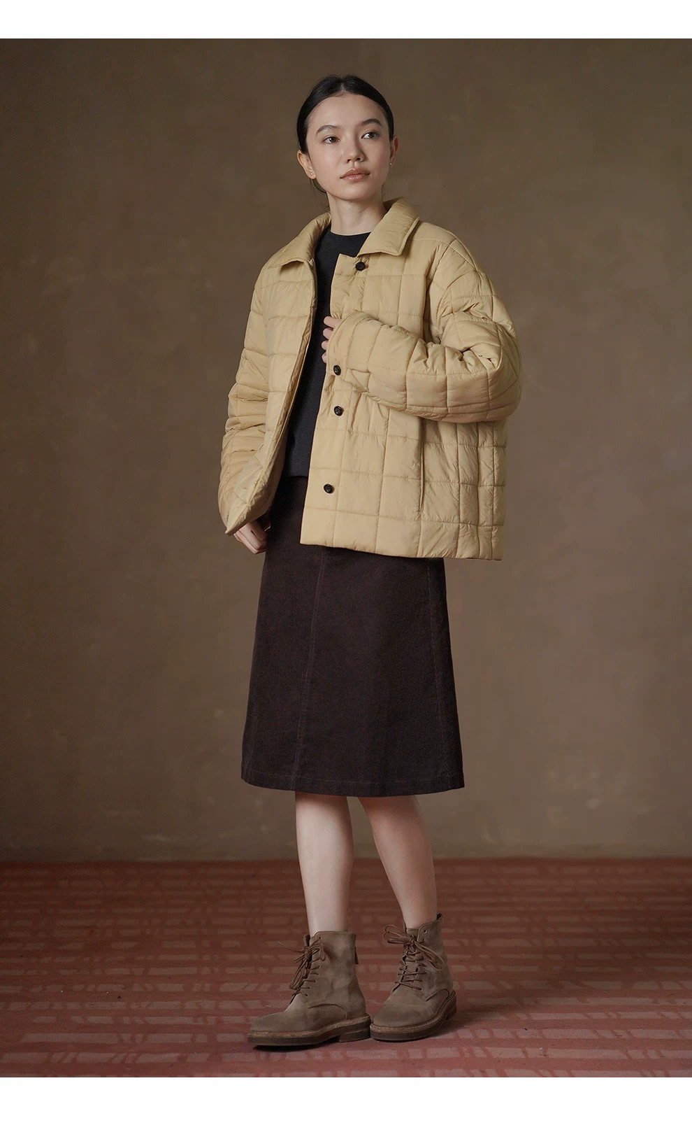 輕盈柔潤保暖絎棉方格絎線翻領短版寬鬆顯瘦棉服外套女,輕盈柔潤保暖絎棉方格絎線翻領短版寬鬆顯瘦棉服外套女,HBFW5022,輕盈柔潤保暖絎棉方格絎線翻領短版寬鬆顯瘦棉服外套女,格子可愛,翻領寬鬆