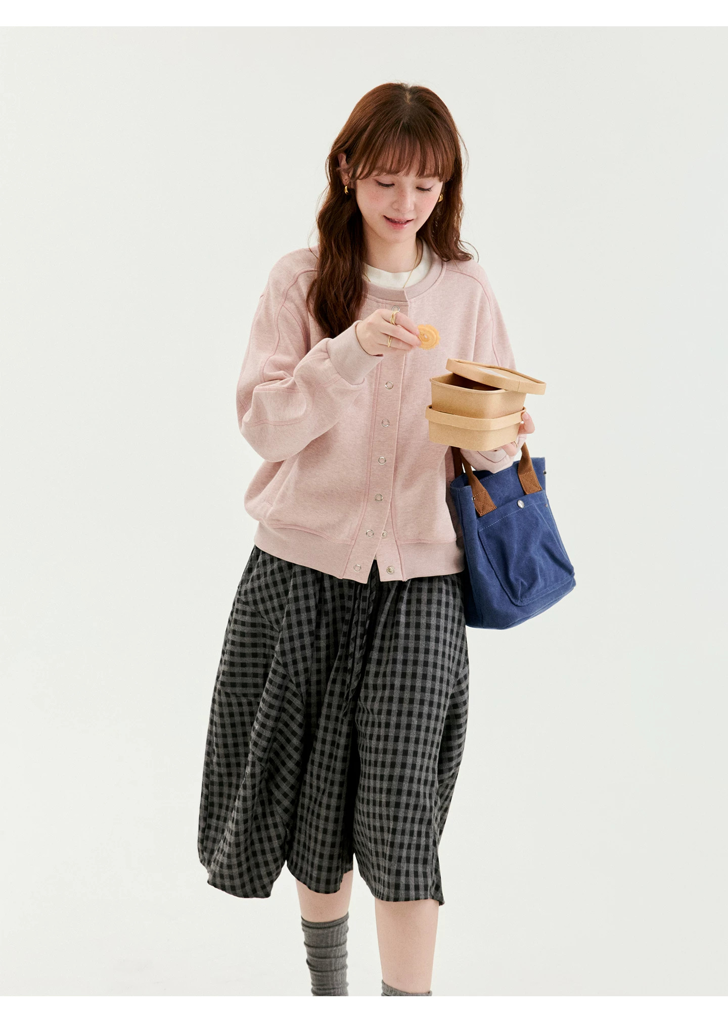 少女感粉紅摁扣衛衣外套女秋季新款寬鬆長袖上衣,少女感粉紅摁扣衛衣外套女秋季新款寬鬆長袖上衣,HBFW5006,少女感粉紅摁扣衛衣外套女秋季新款寬鬆長袖上衣,青春休閒,舒適面料
