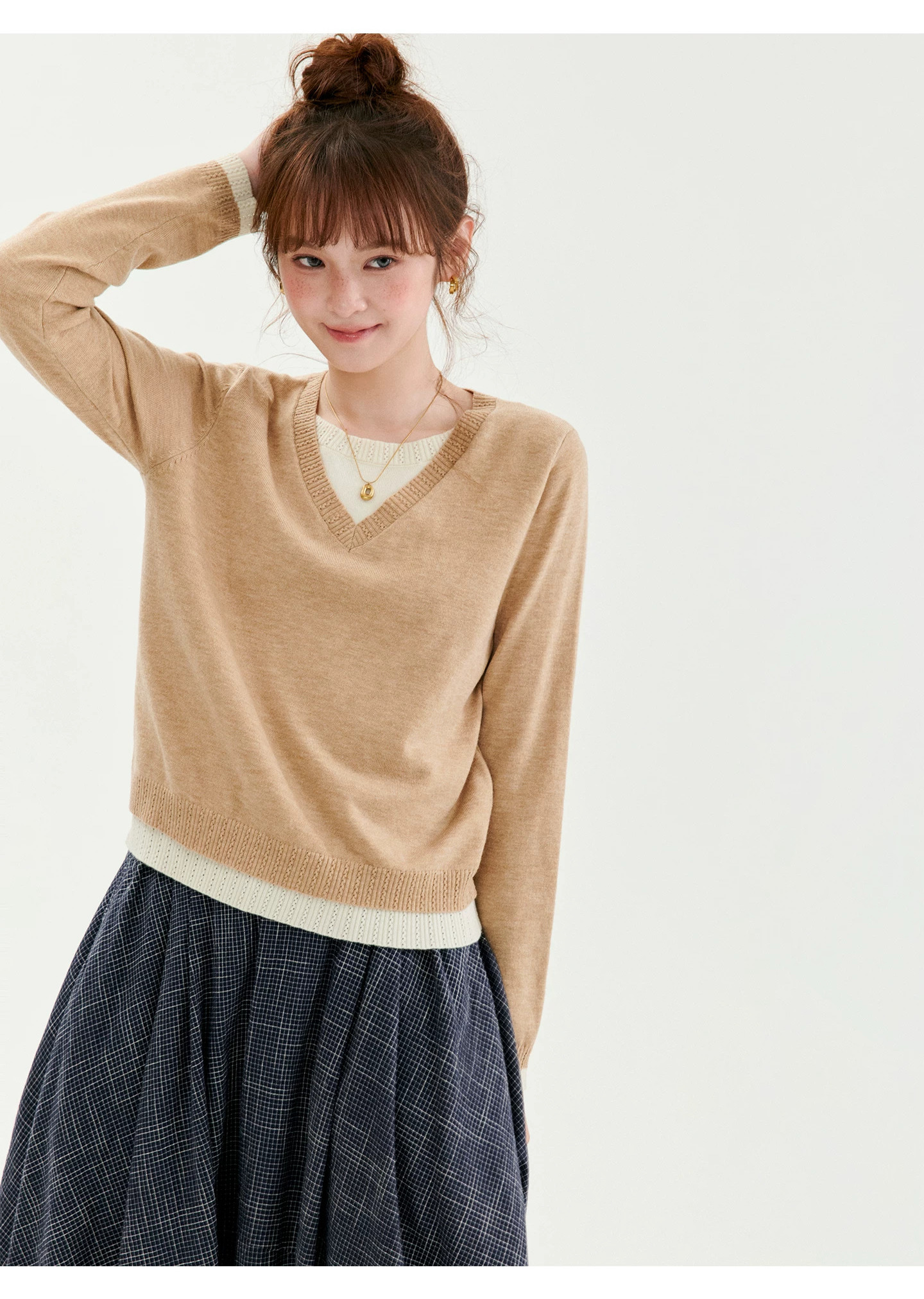 時尚撞色假兩件長袖針織衫女秋新款通勤寬鬆上衣,時尚撞色假兩件長袖針織衫女秋新款通勤寬鬆上衣,HBFW1034,時尚撞色假兩件長袖針織衫女秋新款通勤寬鬆上衣,假兩件式,薄款針織