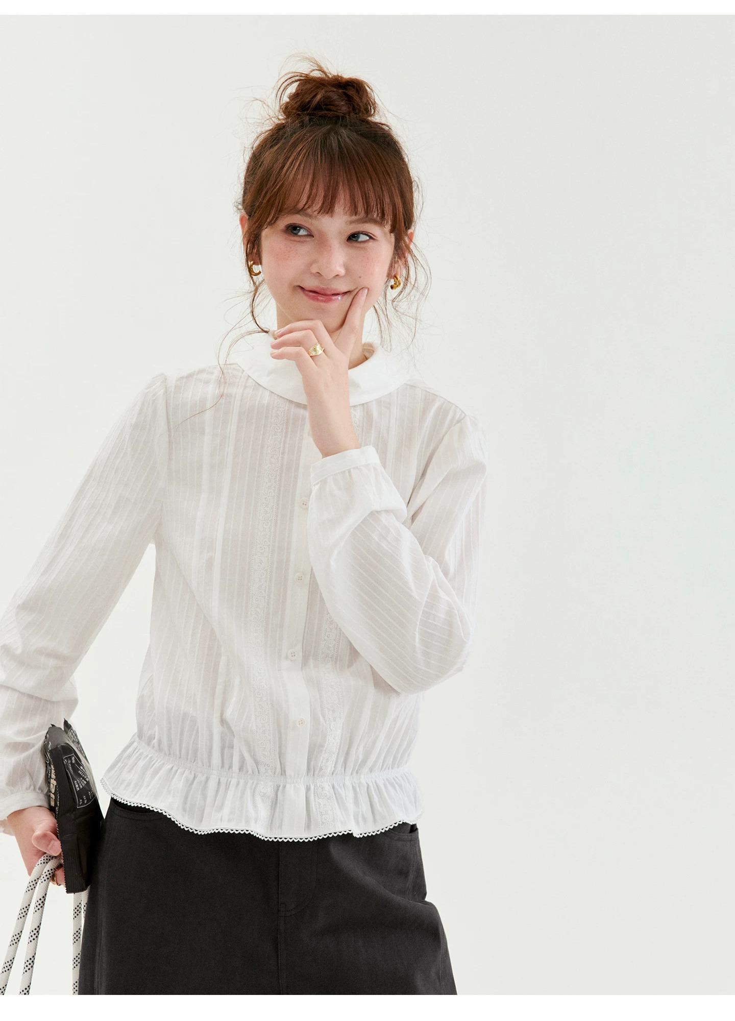 肌理感豎紋立領純棉襯衫女秋新款後鏤空長袖上衣,肌理感豎紋立領純棉襯衫女秋新款後鏤空長袖上衣,HBFW1045,肌理感豎紋立領純棉襯衫女秋新款後鏤空長袖上衣,立領設計,全棉面料