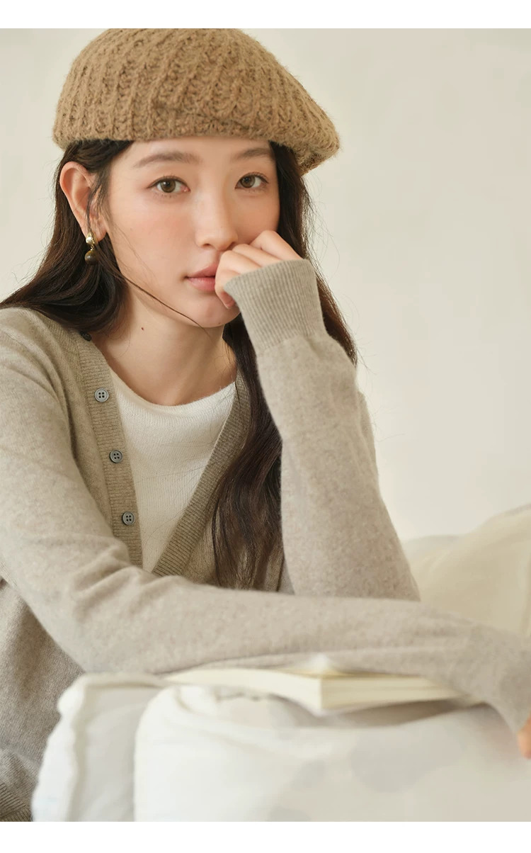 大尺碼撞色假兩件針織衫女秋冬內搭毛衣,大尺碼撞色假兩件針織衫女秋冬內搭毛衣,HBFW1051,大尺碼撞色假兩件針織衫女秋冬內搭毛衣,中大尺碼,假兩件式