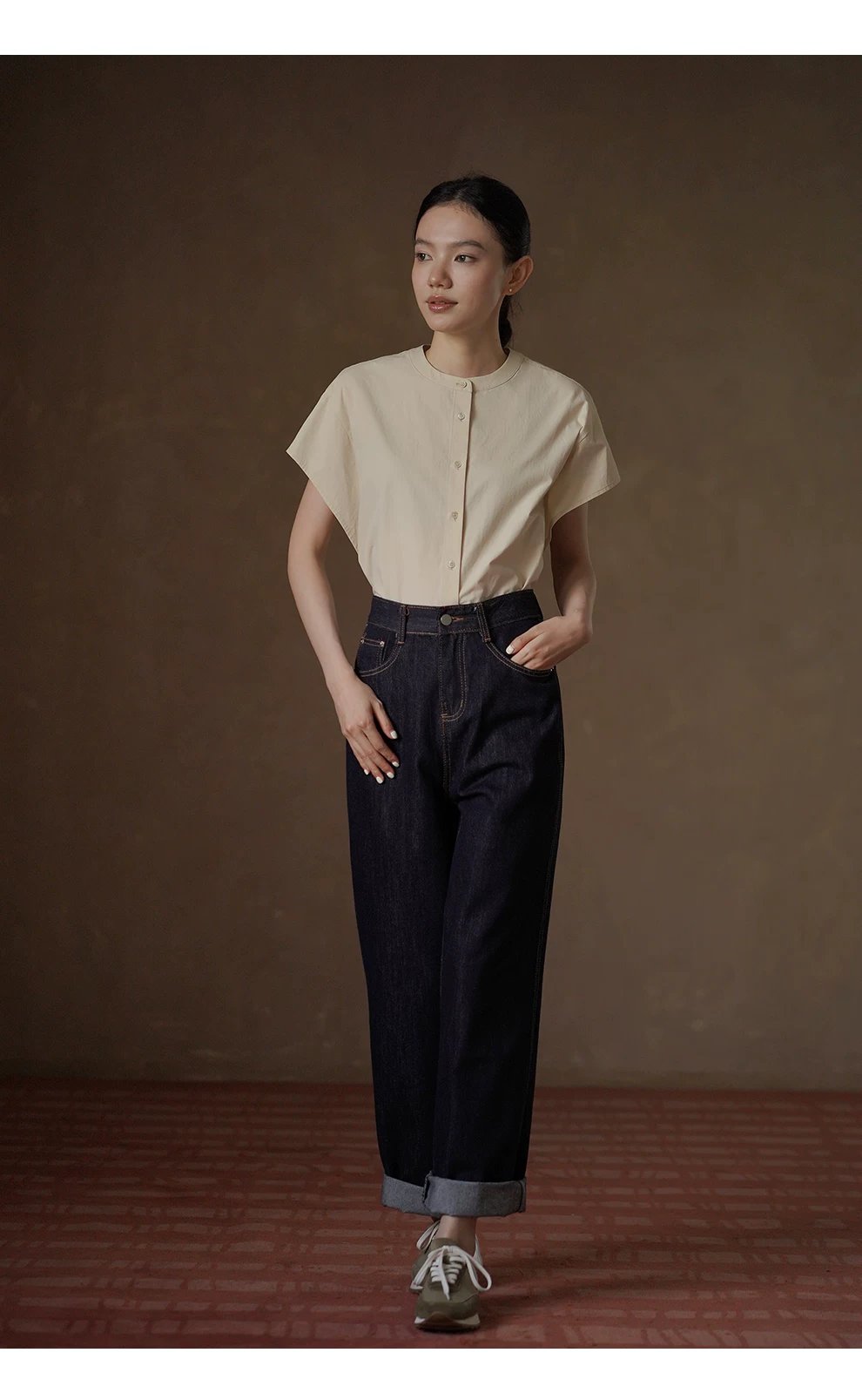 幽蘭丁香100棉柔軟水洗挺括寬鬆顯瘦短袖圓領基本款襯衫,幽蘭丁香100棉柔軟水洗挺括寬鬆顯瘦短袖圓領基本款襯衫,HBFW1059,幽蘭丁香100棉柔軟水洗挺括寬鬆顯瘦短袖圓領基本款襯衫,落肩飛袖,純棉親膚