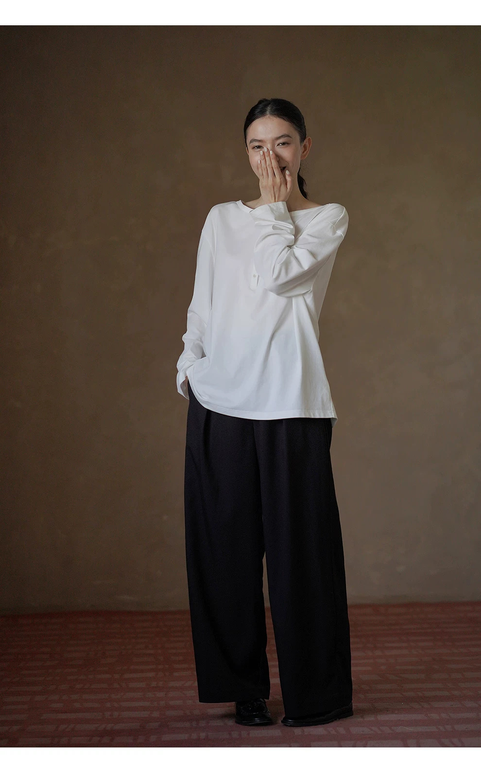 筆直通勤西裝褲遮肉前片壓褶工藝顯瘦高腰闊腿長褲女,筆直通勤西裝褲遮肉前片壓褶工藝顯瘦高腰闊腿長褲女,HBFW3018,筆直通勤西裝褲遮肉前片壓褶工藝顯瘦高腰闊腿長褲女,直筒寬鬆,壓褶修身